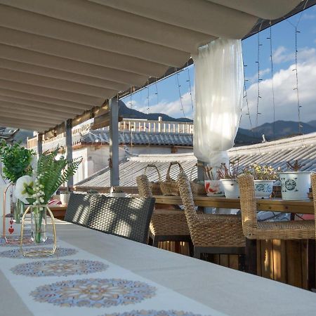 Lijiang Cheriton Hotel Exterior photo