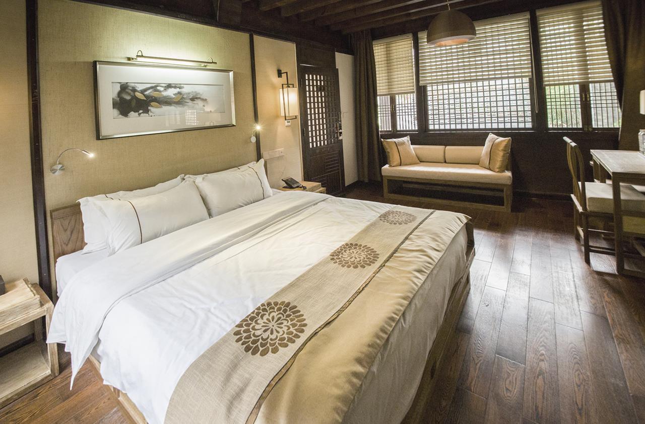 Lijiang Cheriton Hotel Exterior photo