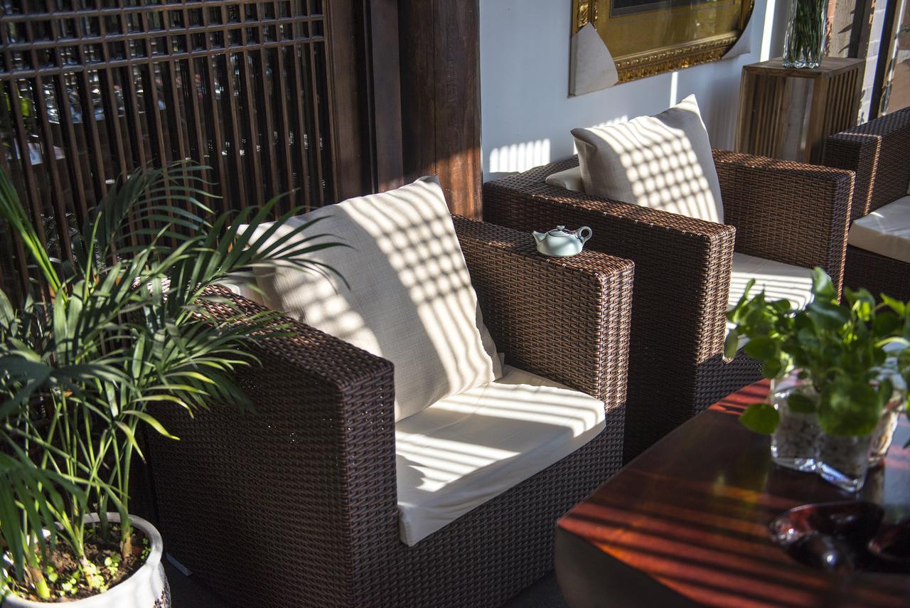 Lijiang Cheriton Hotel Exterior photo