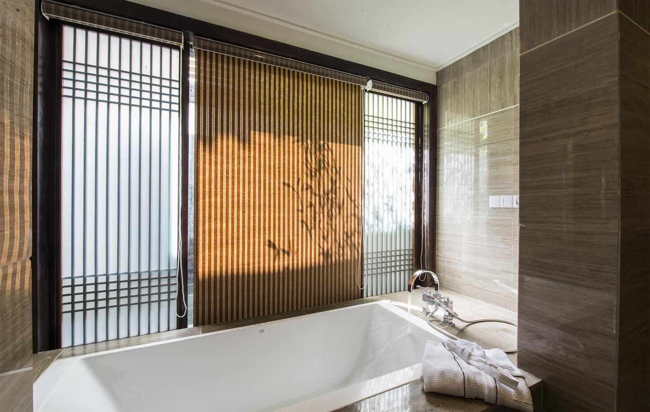 Lijiang Cheriton Hotel Exterior photo