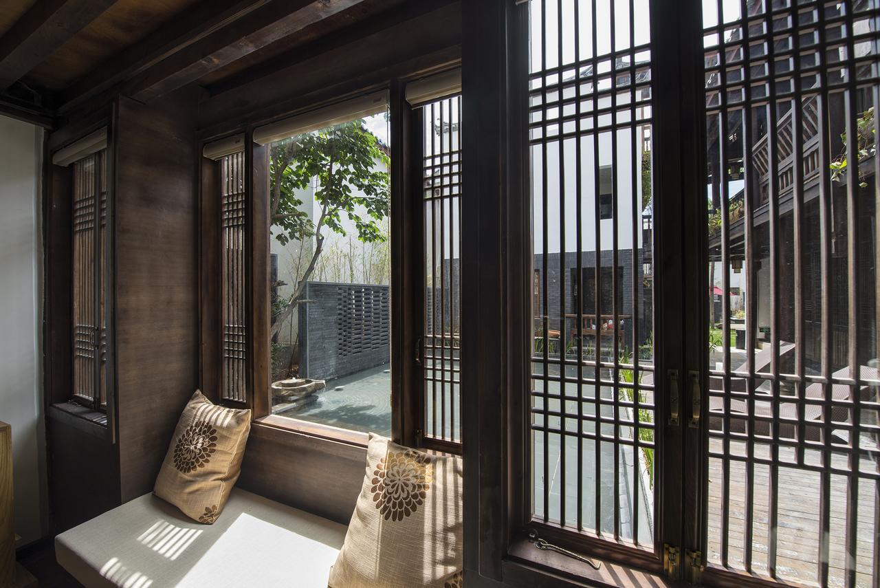 Lijiang Cheriton Hotel Exterior photo
