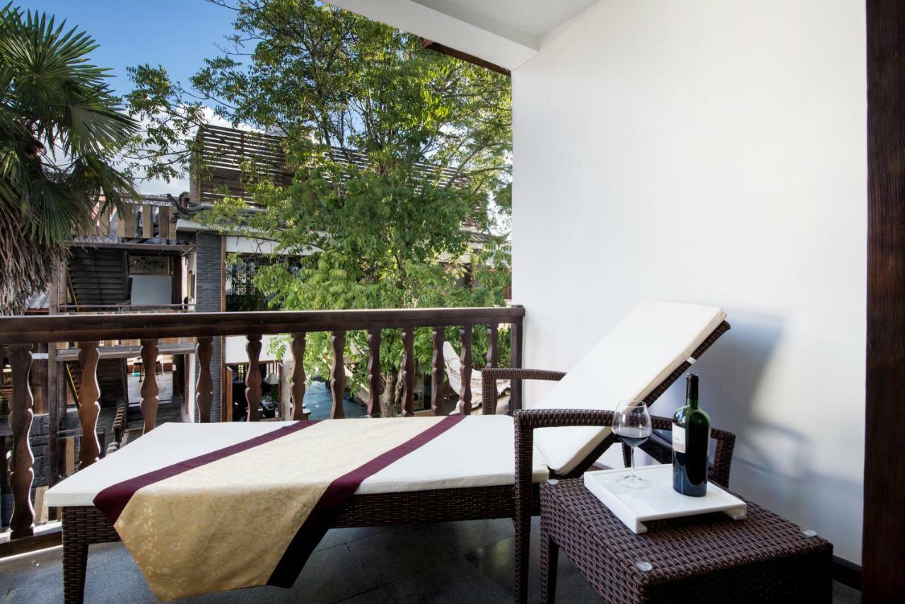 Lijiang Cheriton Hotel Exterior photo