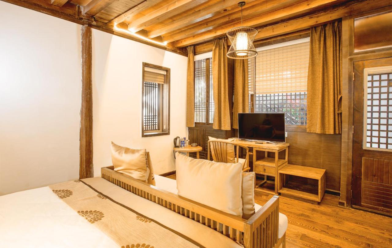 Lijiang Cheriton Hotel Exterior photo