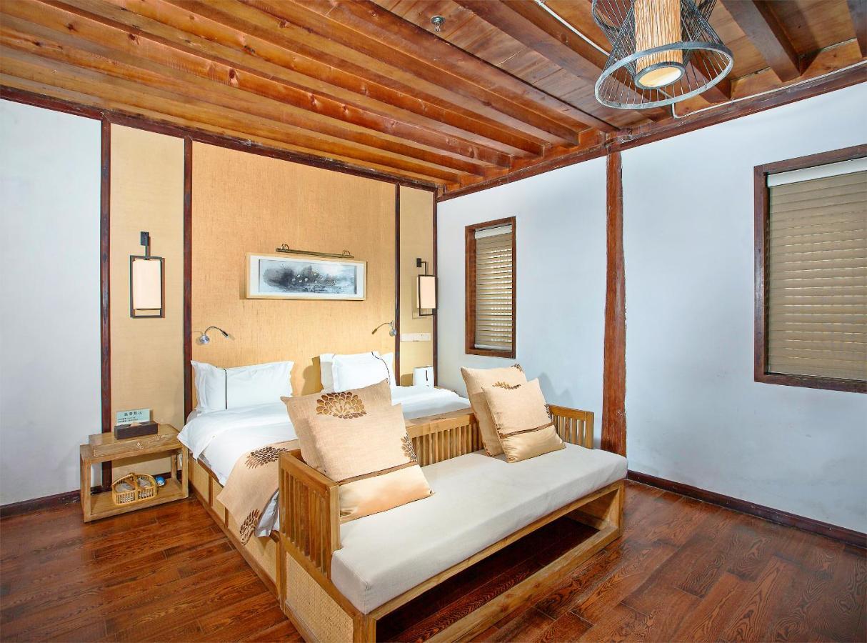 Lijiang Cheriton Hotel Exterior photo