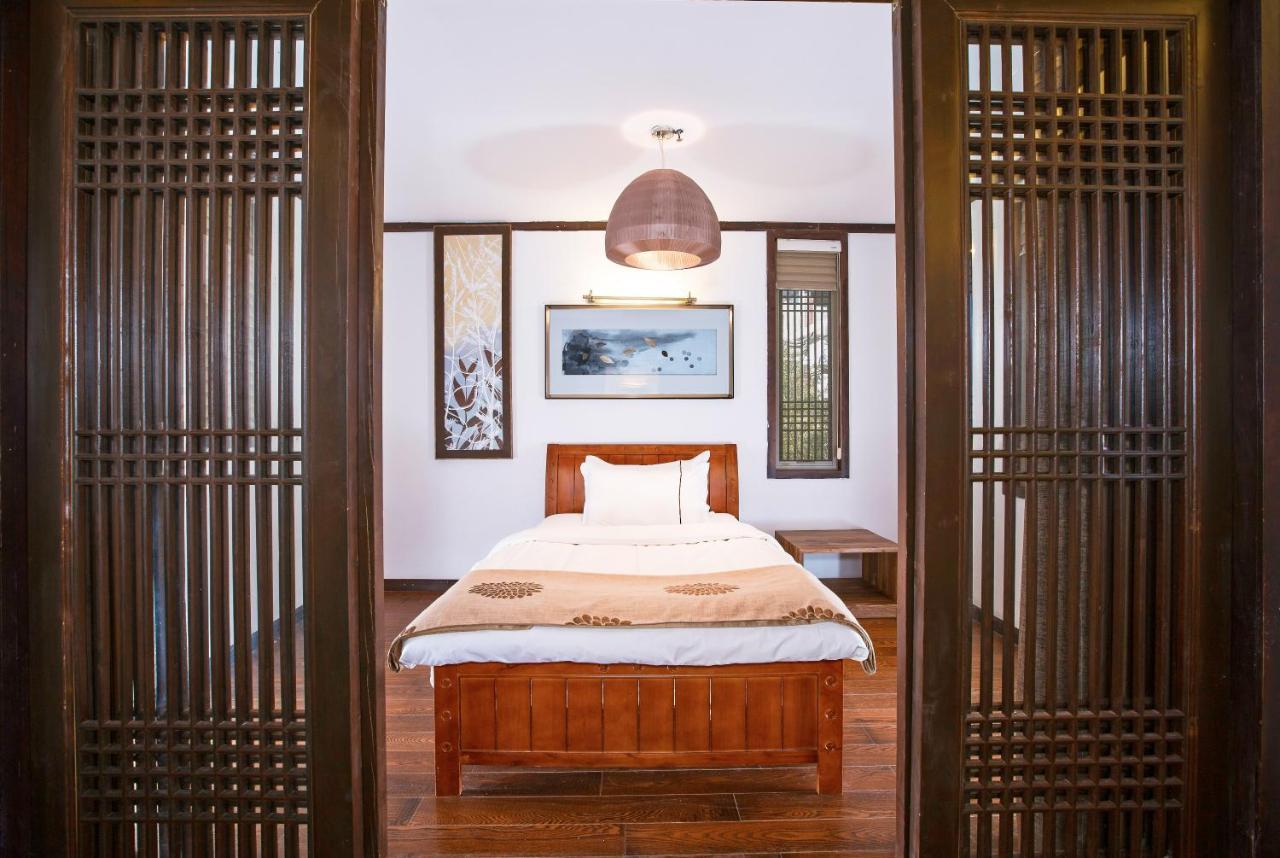 Lijiang Cheriton Hotel Exterior photo